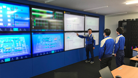 安川ソリューションファクトリ 統合指令室