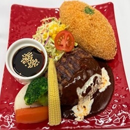 Venison Hamburger Steak with Wild Boar Minced Cutlet