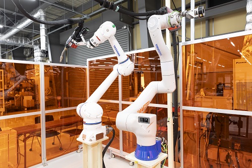 https://www.yaskawa.co.jp/wp-content/uploads/2026/10/01.jpg